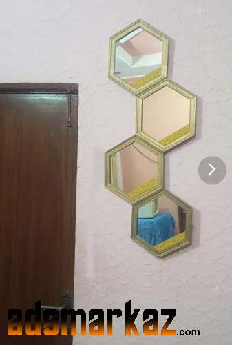 Beautiful wall Mirror
