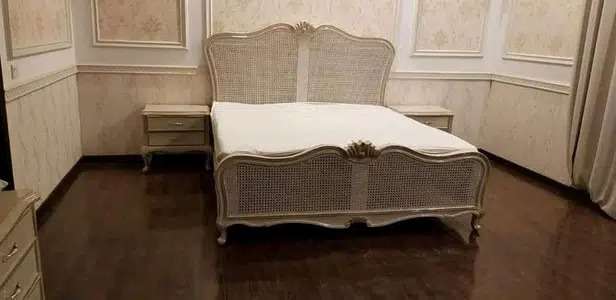 Complete bed set / bed set with dressing table  For  Sale