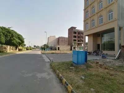 6 Marla Commercial Building With Flat For Sale in Citi Housing