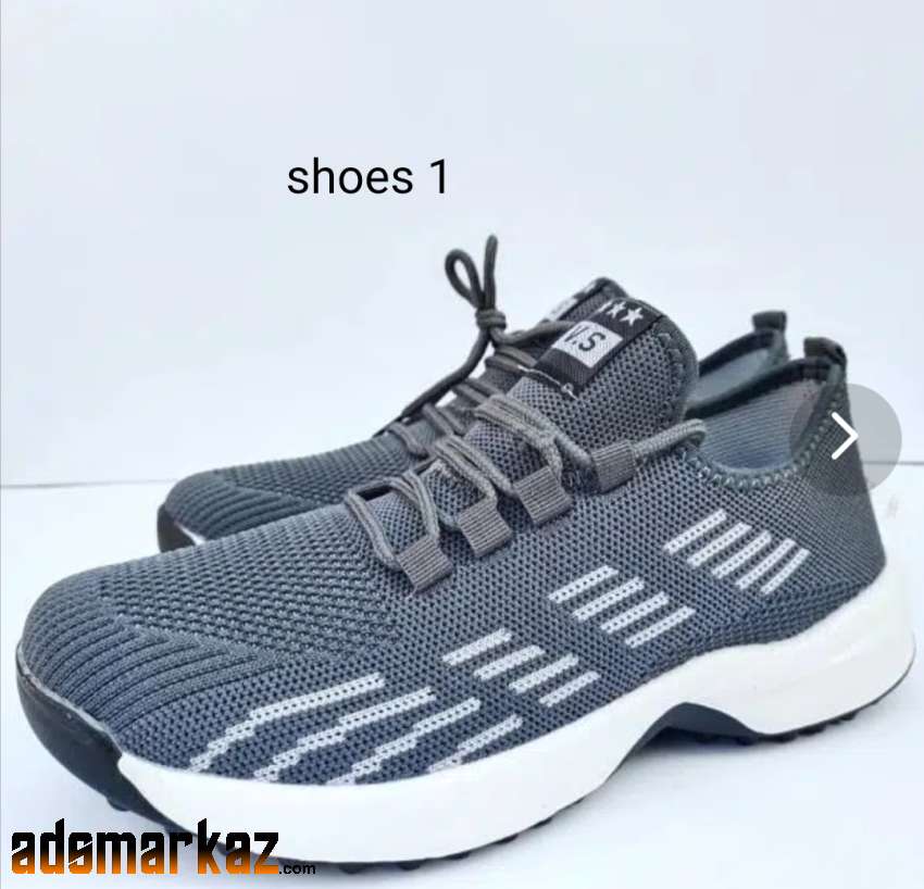 Sports shoes for men